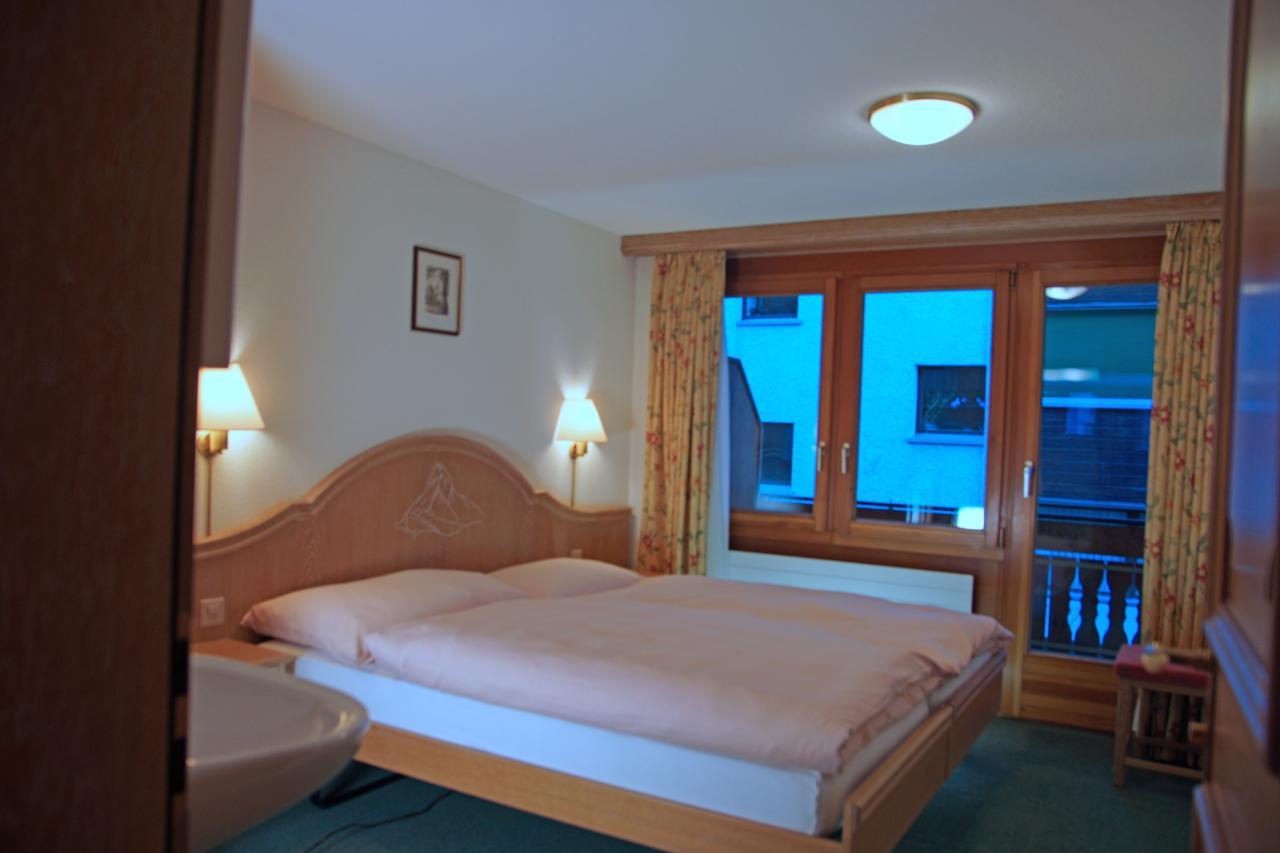 Appartements Zermatt Paradies الغرفة الصورة