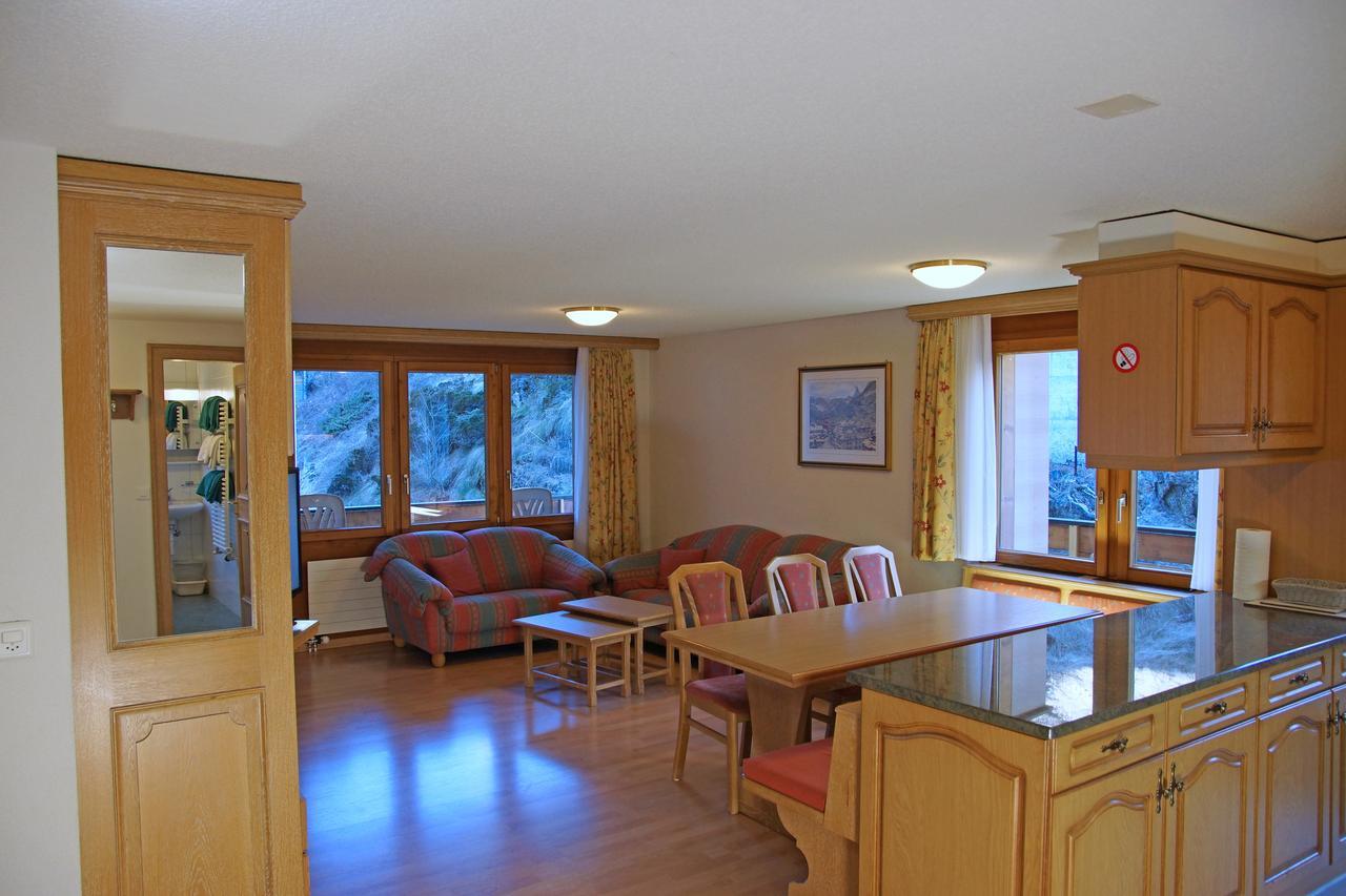 Appartements Zermatt Paradies الغرفة الصورة