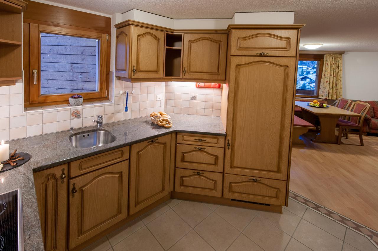 Appartements Zermatt Paradies الغرفة الصورة